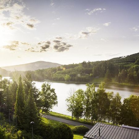 Penzion U Prehrady ลูฮาโชวิตเซอ ภายนอก รูปภาพ